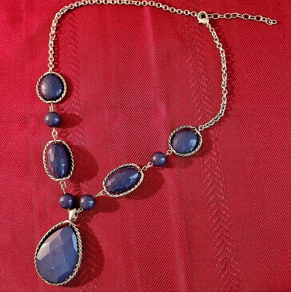 Vintage Silver and Blue Chalcadony Necklace - Picture 6 of 7